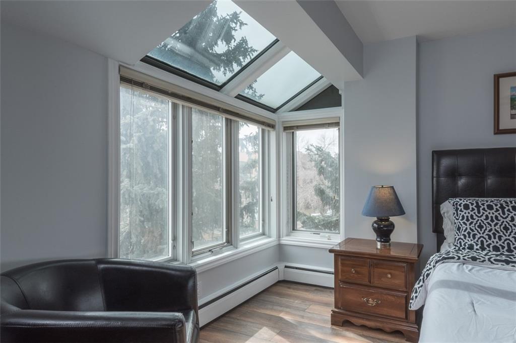 350 4 Avenue - Photo 1