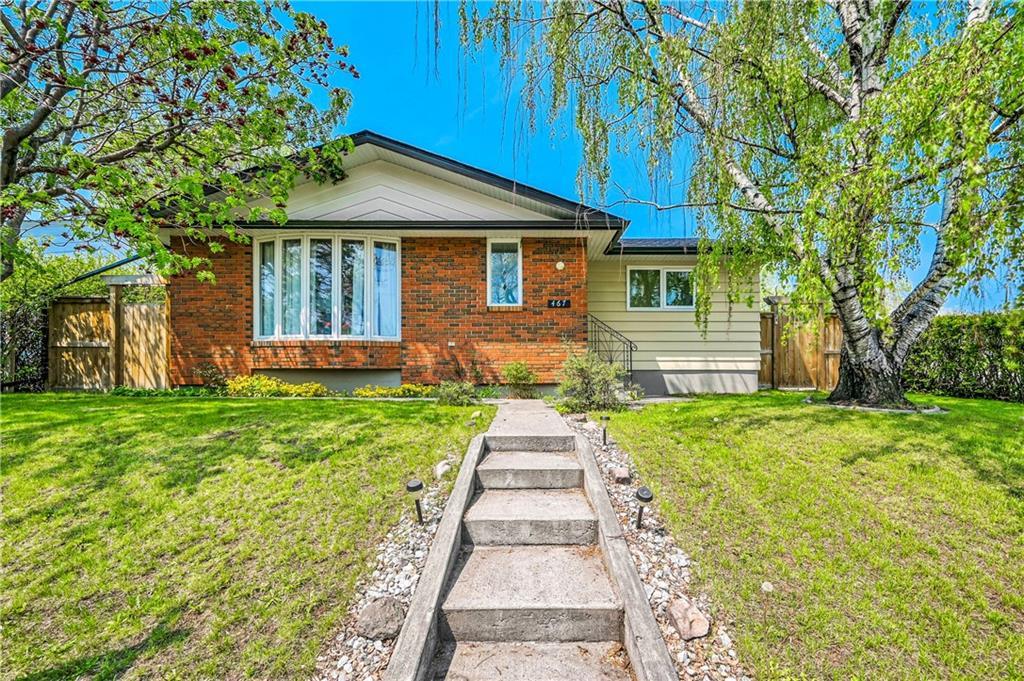 467 Northmount Drive - Photo 1