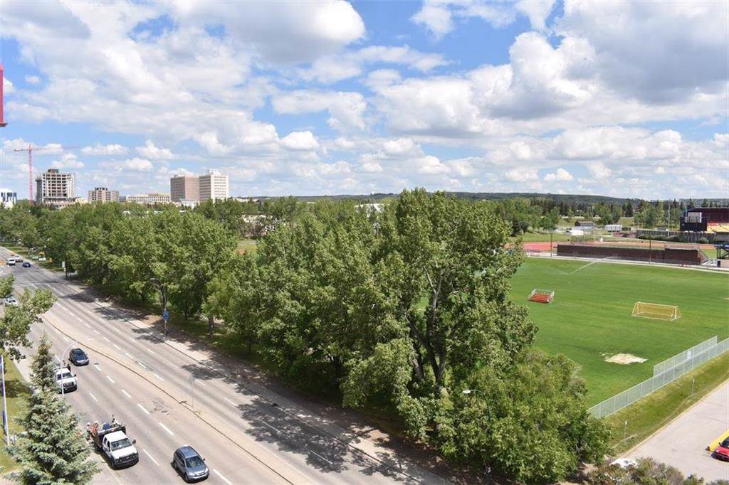 2011 University Drive - Photo 1
