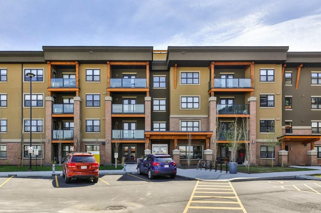 10 Market Boulevard - Photo 1
