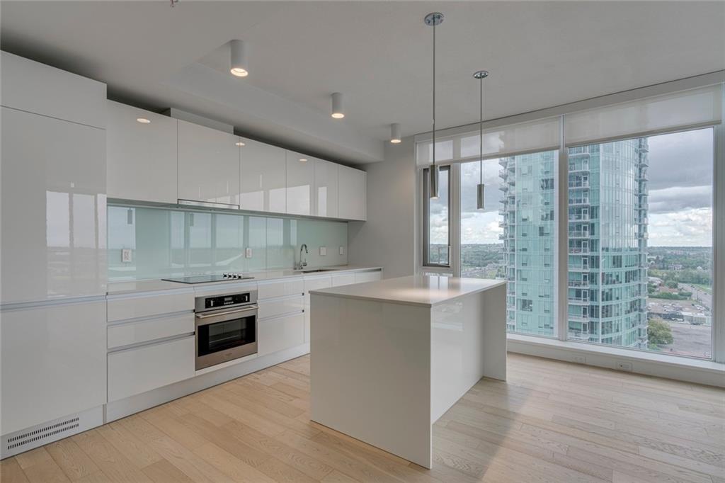 1122 3 Street - Photo 1
