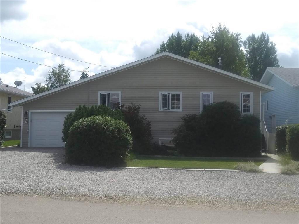 813 8 Street - Photo 1
