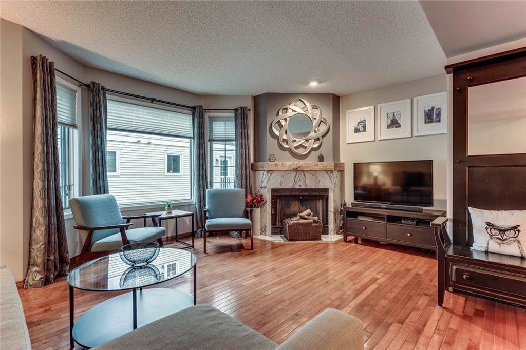 533 14 Avenue - Photo 1