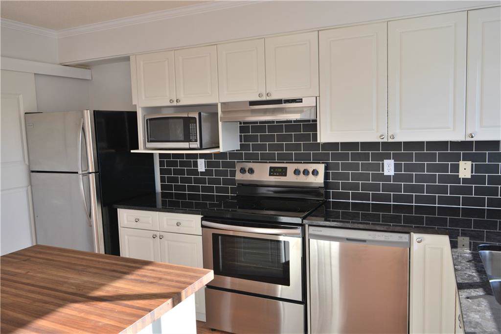 1531 11 Street - Photo 1