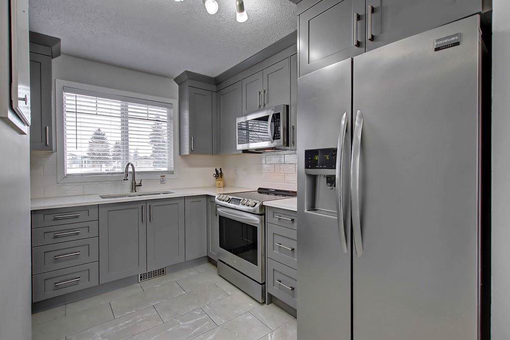 3032 Rundleson Road - Photo 1