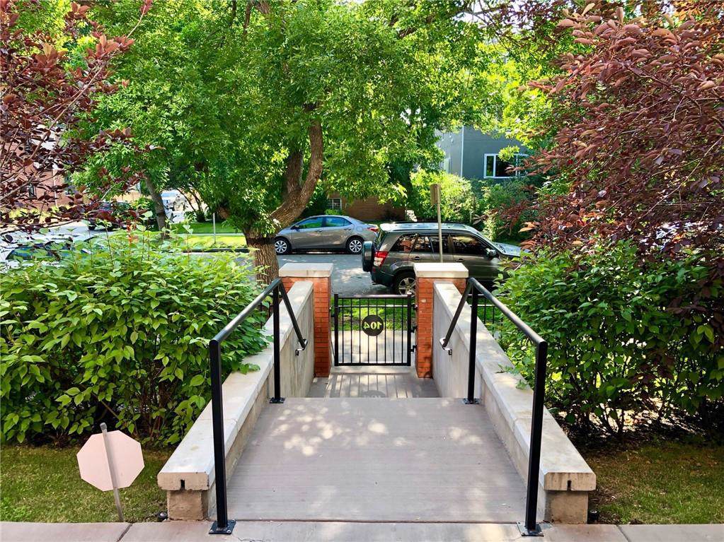 1110 3 Avenue - Photo 1