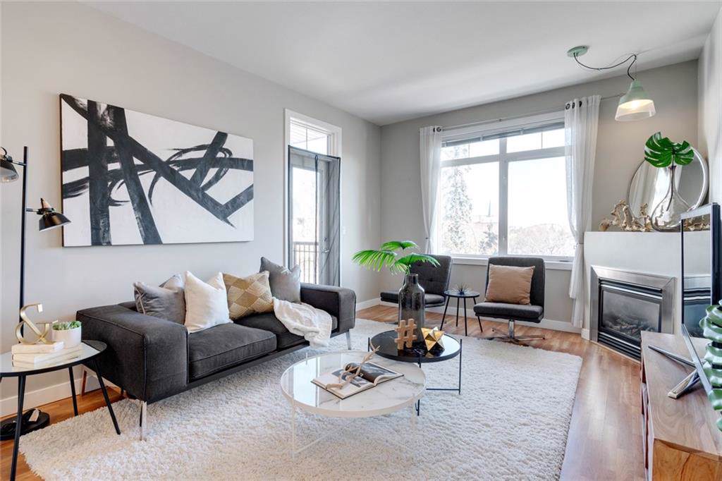 303 19 Avenue - Photo 1
