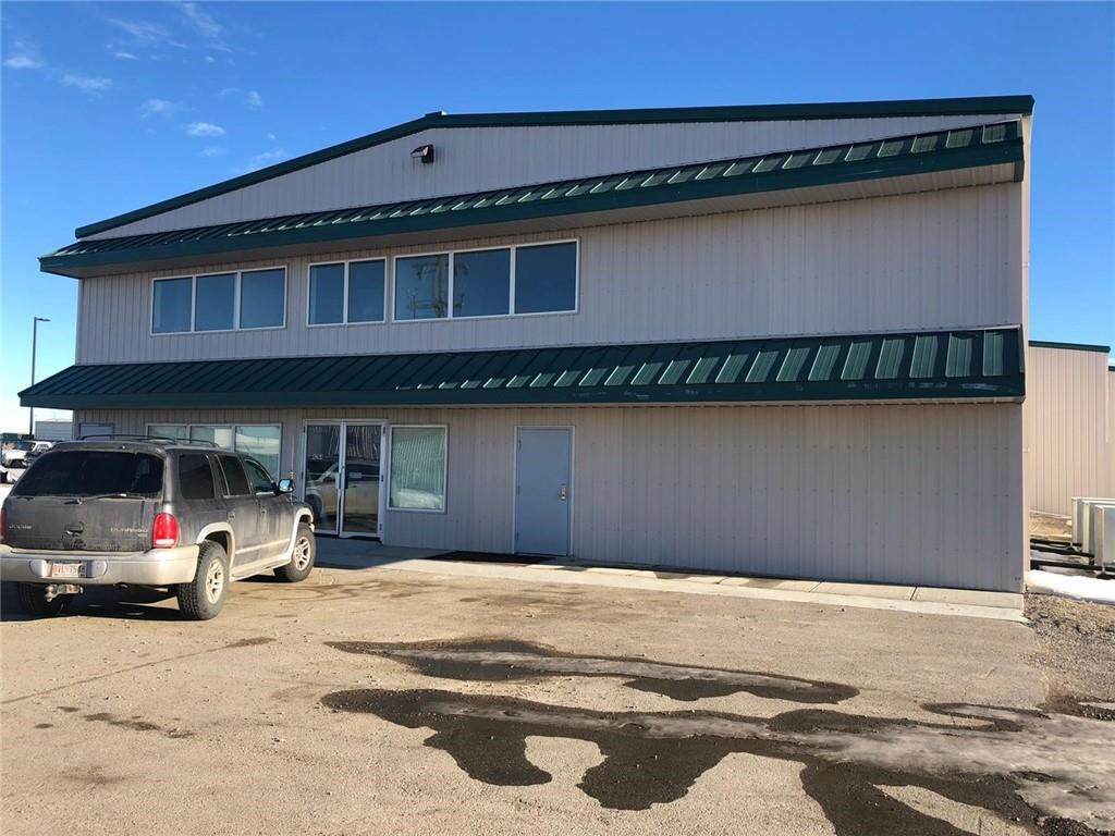 4264 3 Street - Photo 1