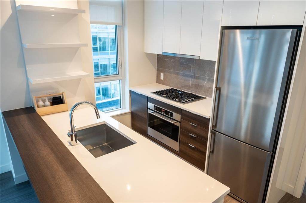 138 Waterfront Court - Photo 1