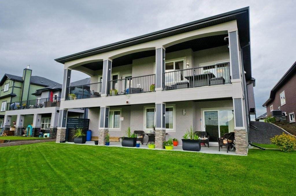 548 Muirfield Crescent - Photo 1
