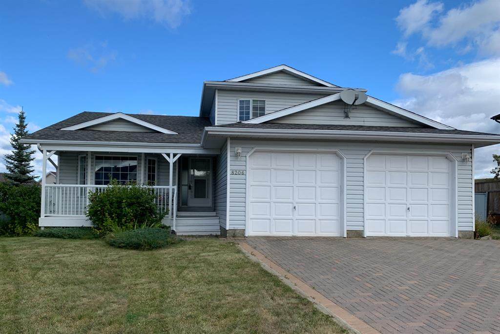 8206 104 Avenue - Photo 1