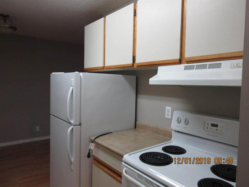 3002 56 Avenue - Photo 1