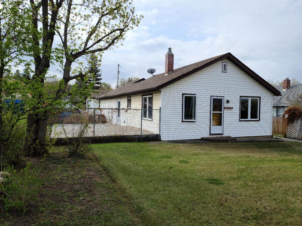 10131 104 Avenue - Photo 1