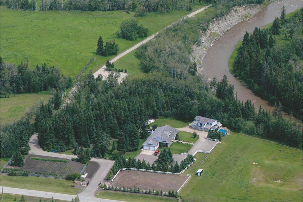 33077 Range Road 40 - Photo 1