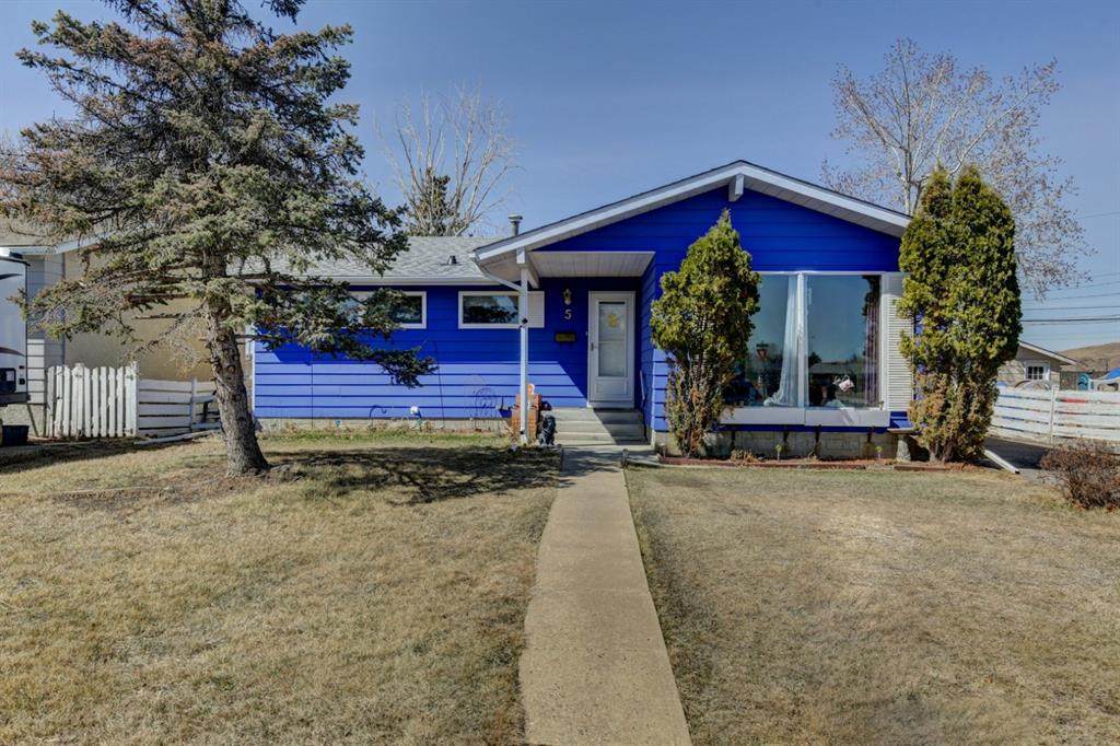 5 Spruce Drive - Photo 1
