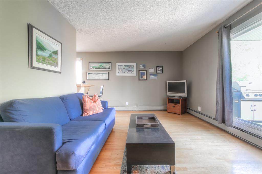 2512 15 Street - Photo 1
