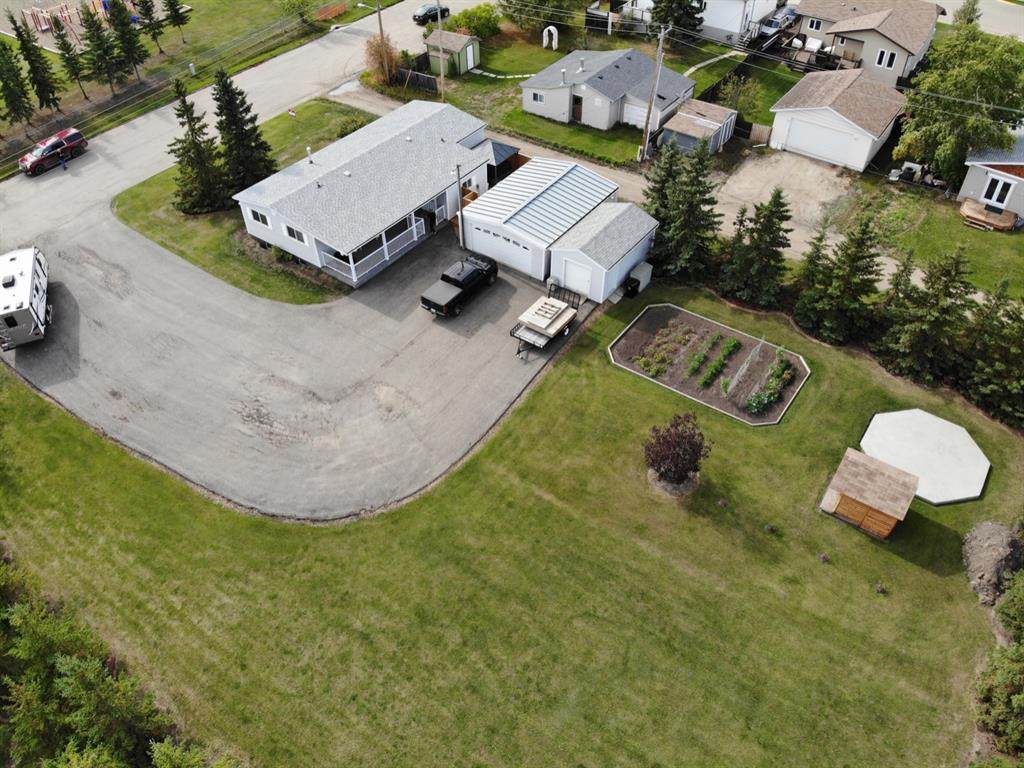 301 2 Avenue - Photo 1
