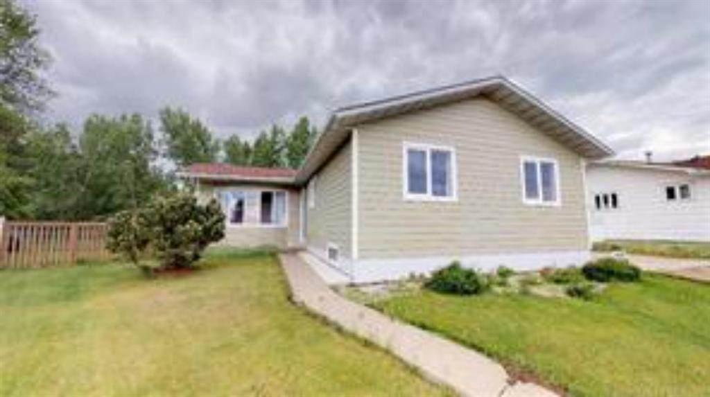 4708 56A Avenue - Photo 1