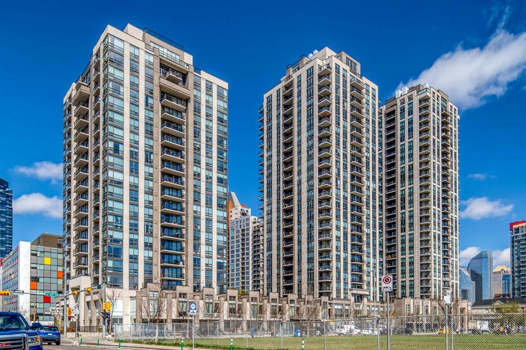 1118 12 Avenue - Photo 1