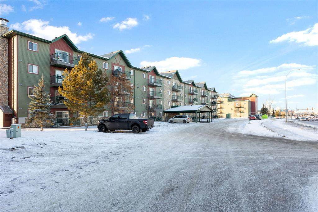 200 Lougheed Drive - Photo 1