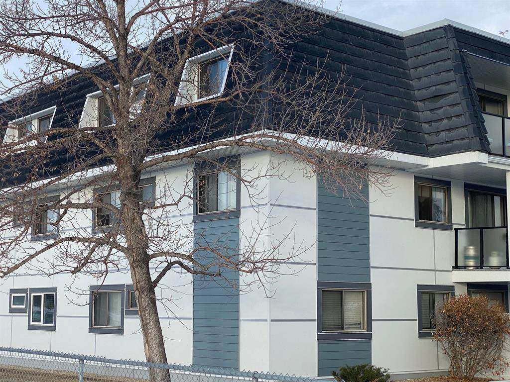 3115 51 Street - Photo 1
