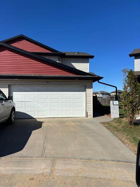 6802 50 Avenue - Photo 1