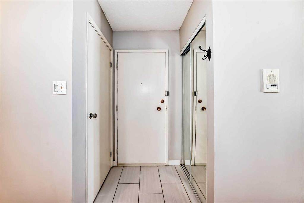 https://bt-photos.global.ssl.fastly.net/calgary/orig_boomver_2_A2211288-2.jpg