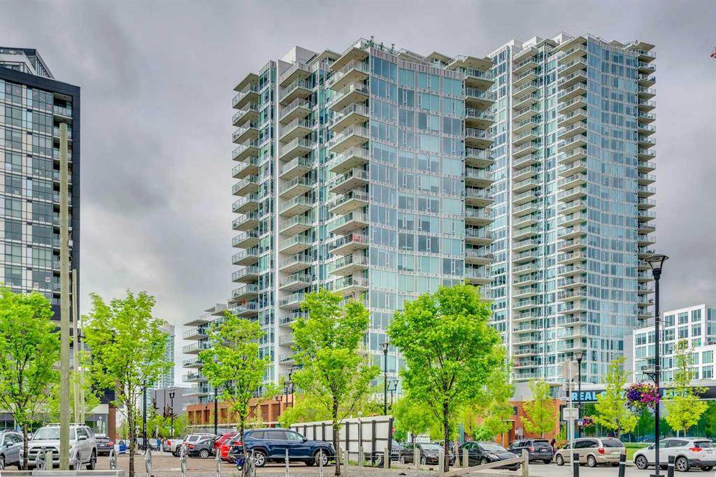 519 Riverfront Avenue - Photo 1