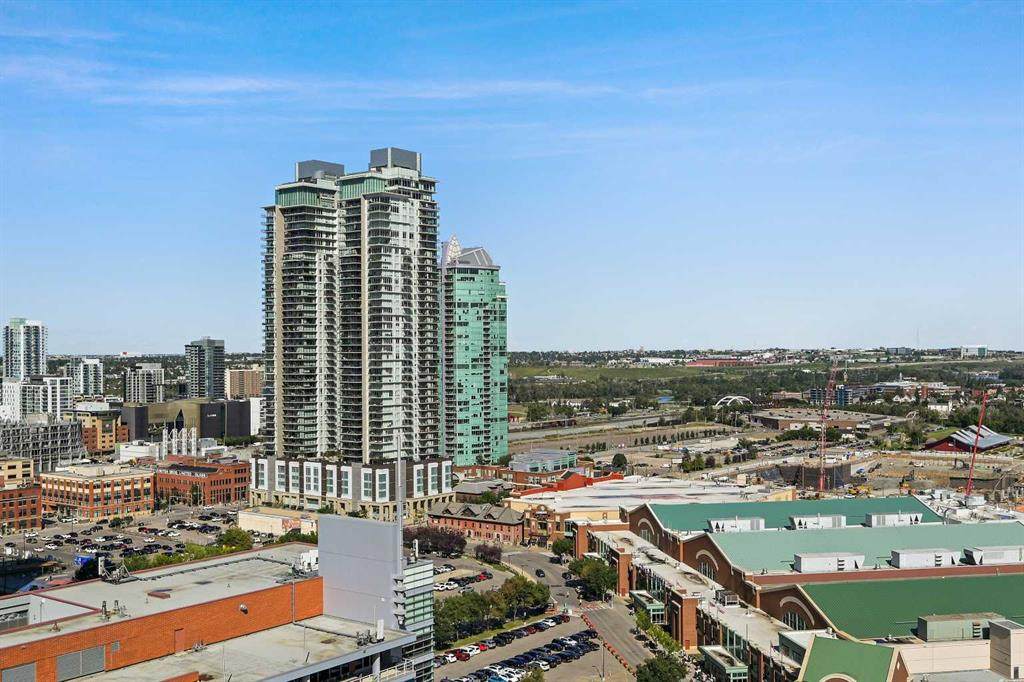 210 15 Avenue - Photo 1