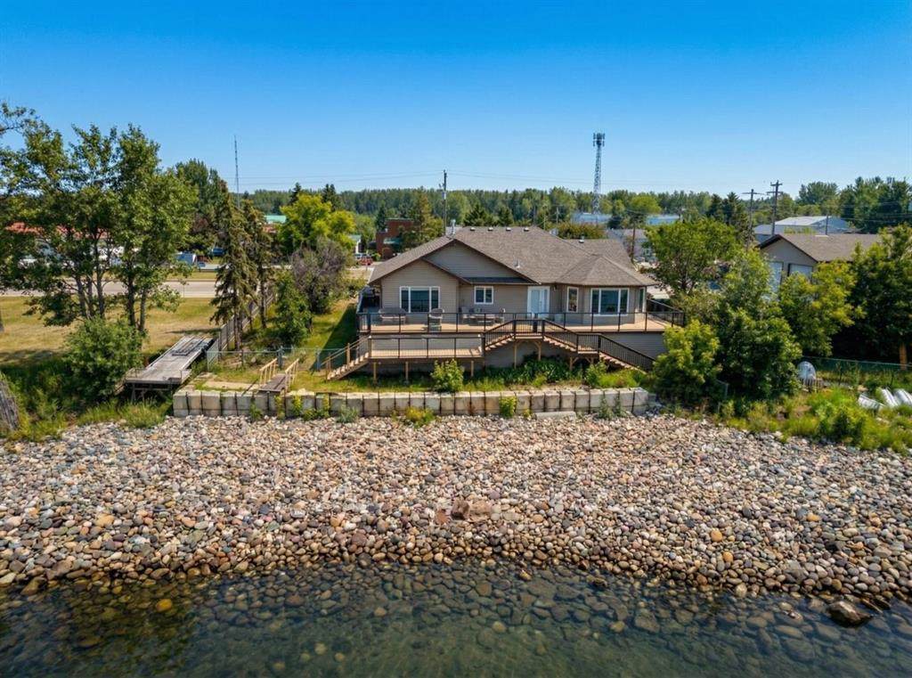 81 Peace River Avenue - Photo 1