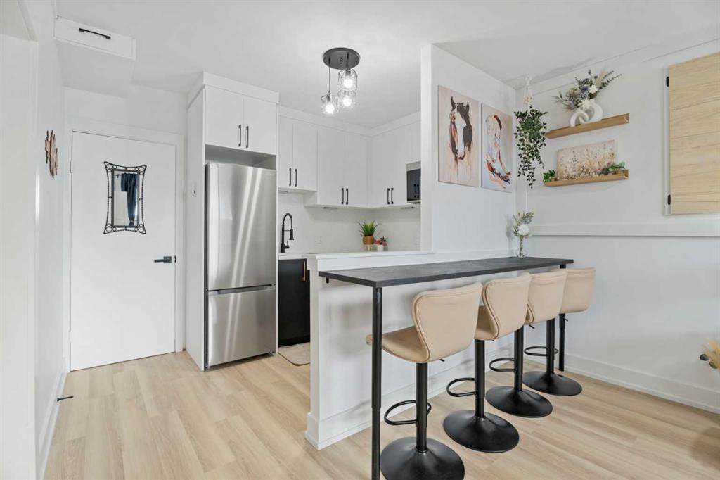 1530 26 Avenue - Photo 1