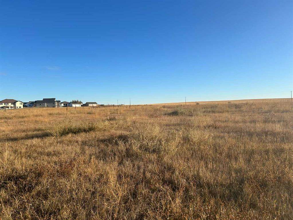 700 11 Ave Ne - Photo 1