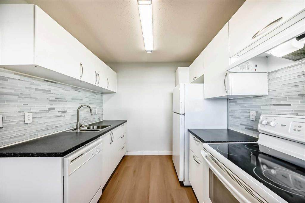 120 Pennsylvania Road - Photo 1