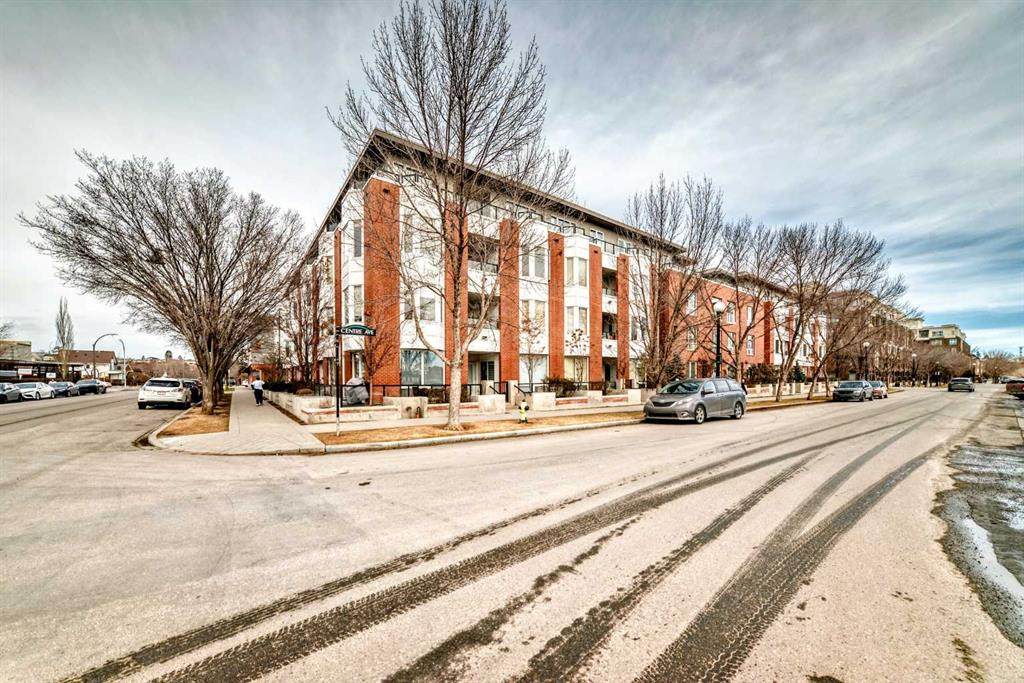 830 Centre Avenue - Photo 1