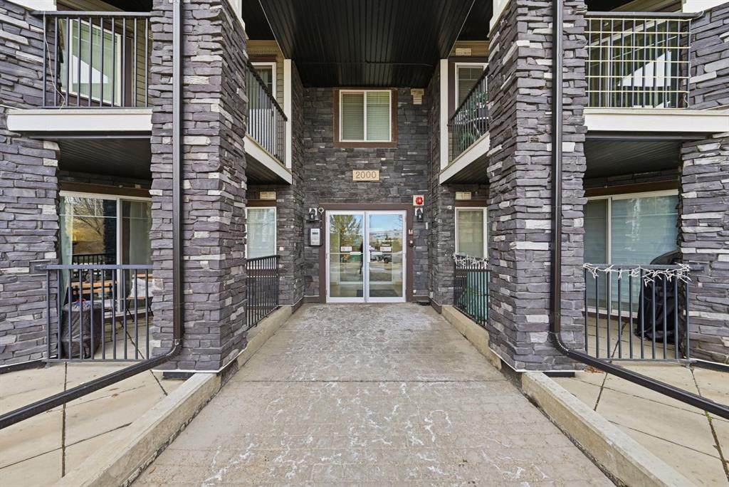 https://bt-photos.global.ssl.fastly.net/calgary/orig_boomver_3_A2294655-2.jpg