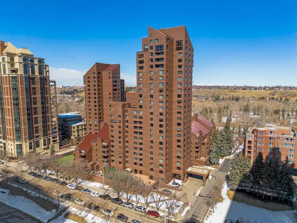 500 Eau Claire Avenue - Photo 1