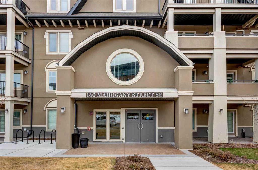 140 Mahogany Street - Photo 1