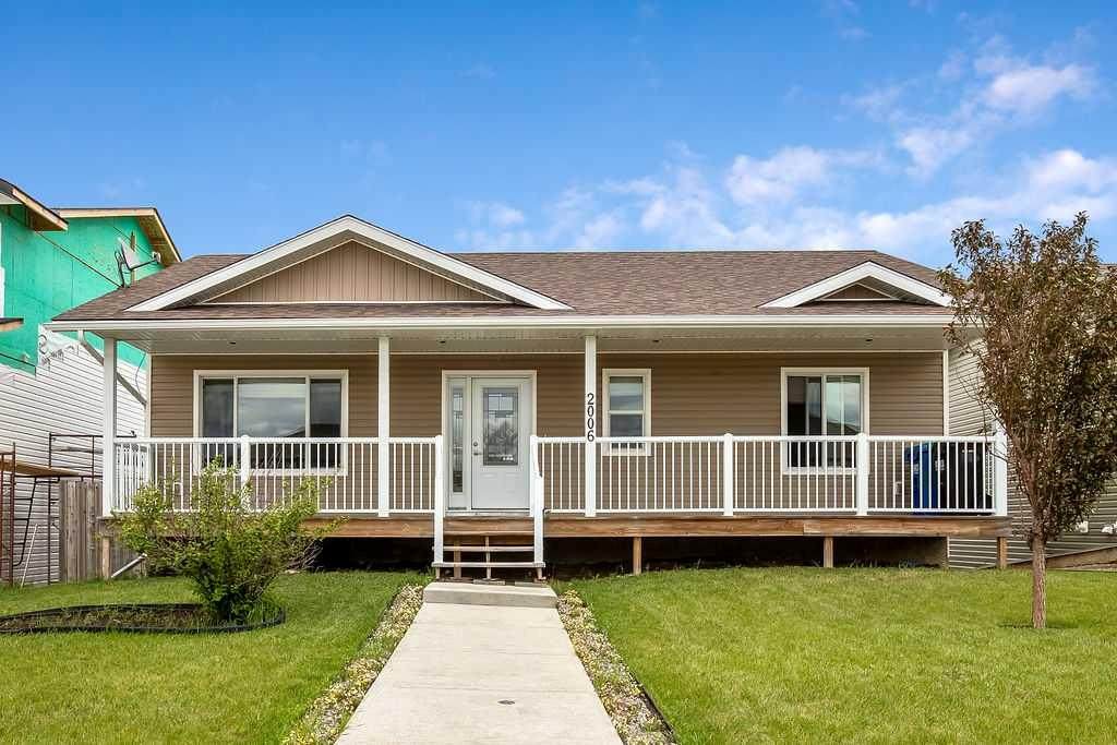 2006 30 Avenue - Photo 1