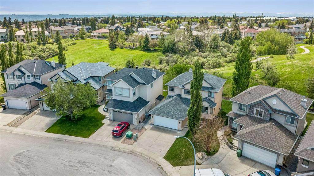 127 Edgeridge Close - Photo 1
