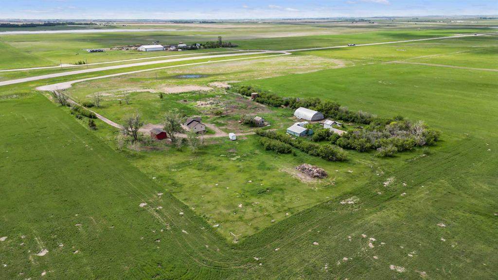 263080 Township Road 270A - Photo 1