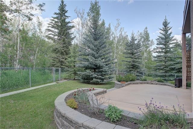 119 Evergreen Mews - Photo 1