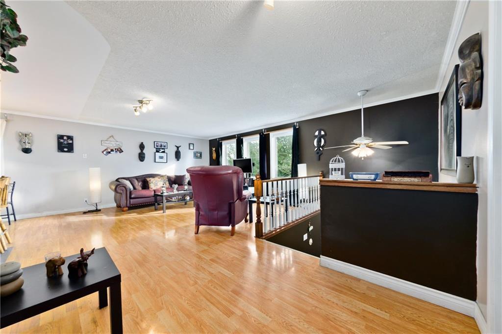 24 Parkwood Crescent - Photo 1