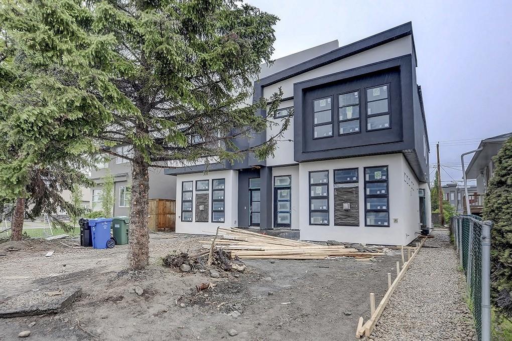 137 24 Avenue - Photo 1