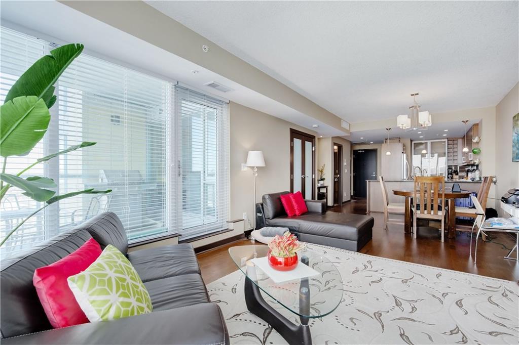 888 4 Avenue - Photo 1