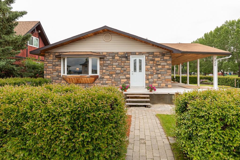 520 Highwood Drive - Photo 1