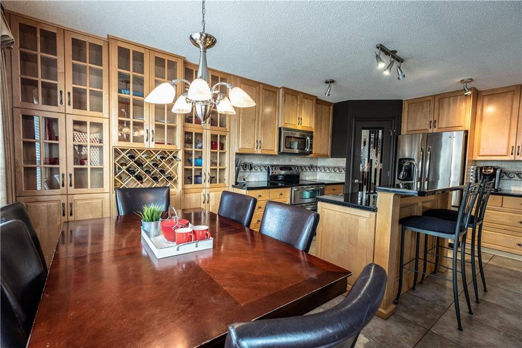 8 Chapalina Manor - Photo 1