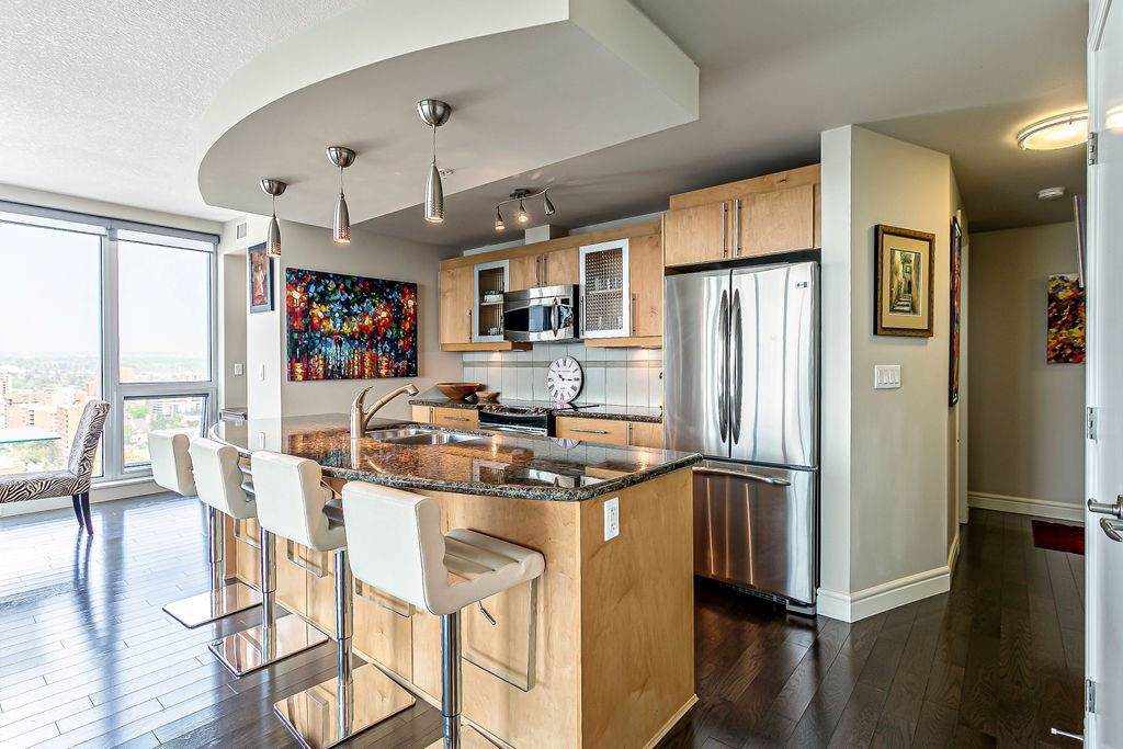 817 15 Avenue - Photo 1