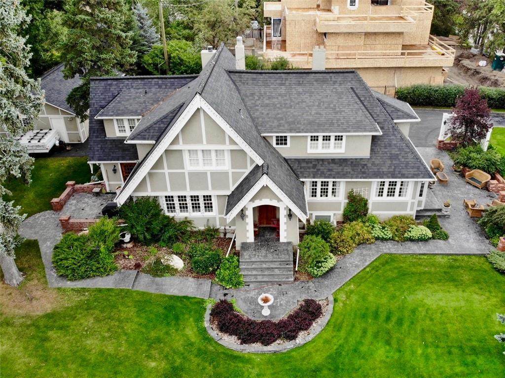 868 Hillcrest Avenue - Photo 1