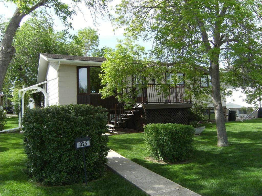 325 Devilder Avenue - Photo 1