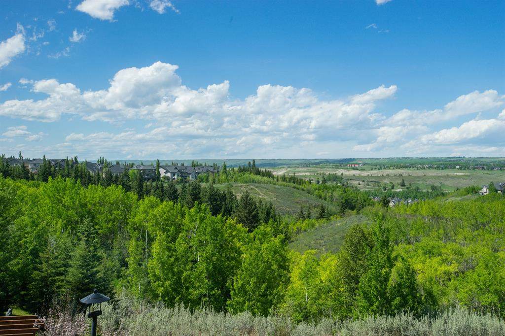 60 Valley Creek Crescent - Photo 1